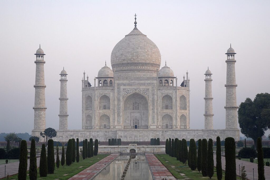 Taj Mahal.