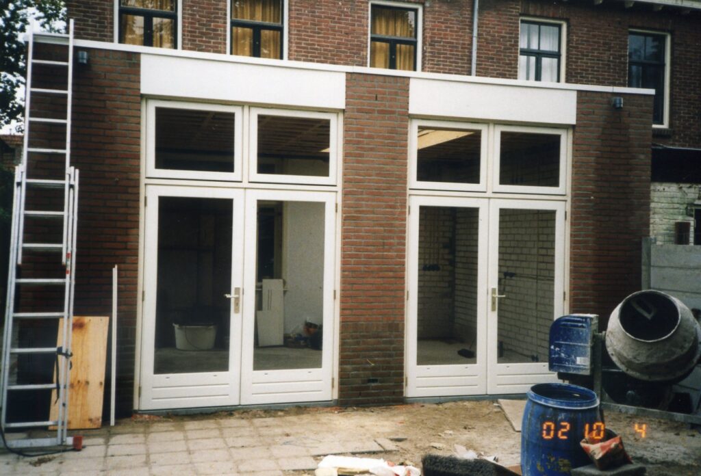2002 Jan van Beverwijckstraat 55 aanbouw huiskamer en keuken.