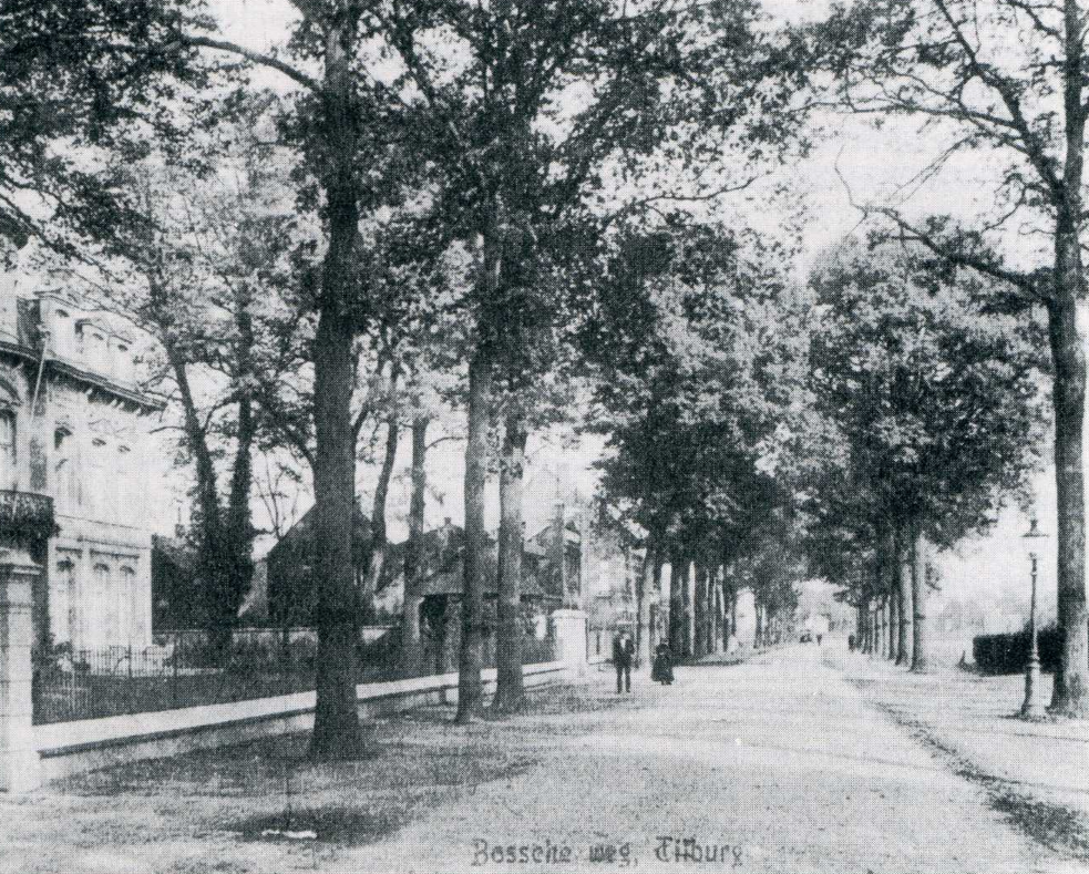 1905 Oude Bosscheweg (Tivolistraat) links villa Mgr. Goossens, er tegenover werd later de Prof. Dondersstraat aangelegd.