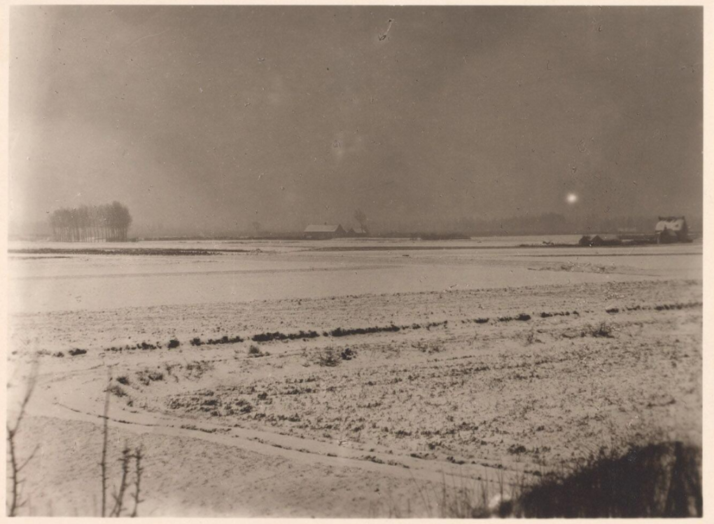 1910 Doornbosse Velden tussen de Enschotsestraat en de Bosscheweg.