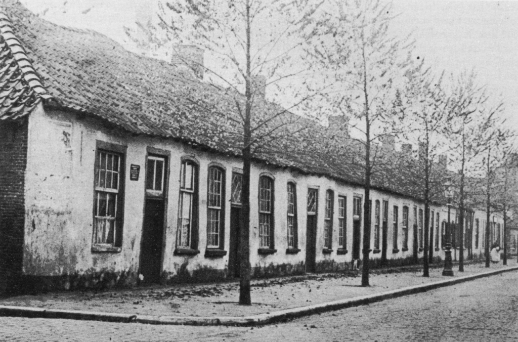 1913 Voorzijde panden Oude Bosscheweg. Nu Tivolistraat 52.