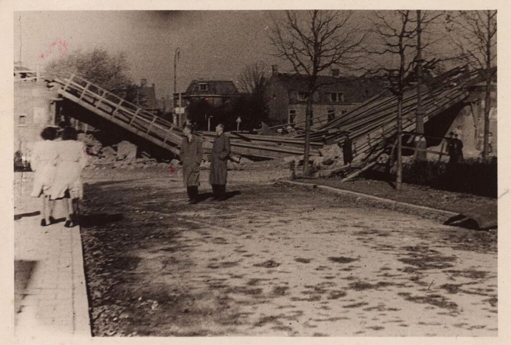 1944 Spoorviaduct Ringbaan Oost bij de Bosscheweg.