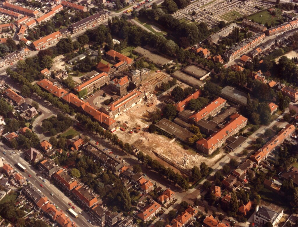 1982 Jan van Beverwijckstraat en St. Elisabeth ziekenhuis.