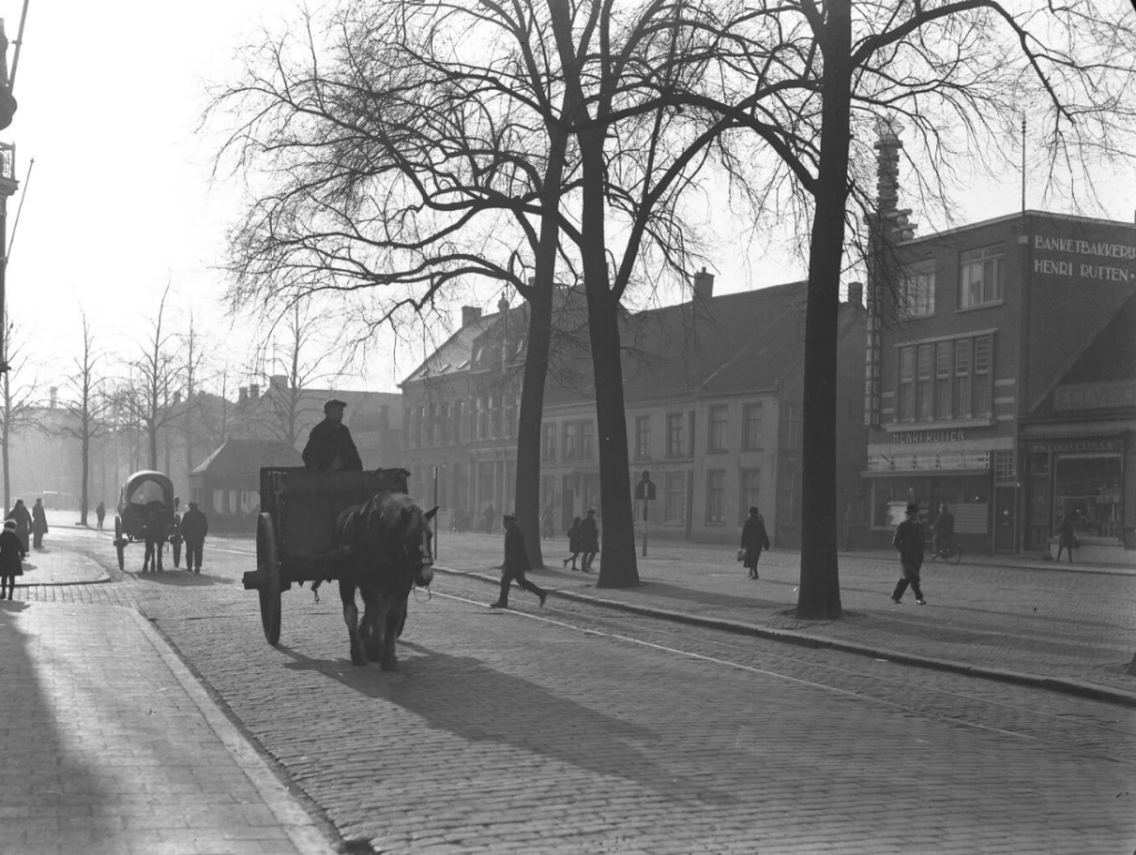 1935 Trambaan Heuvel.