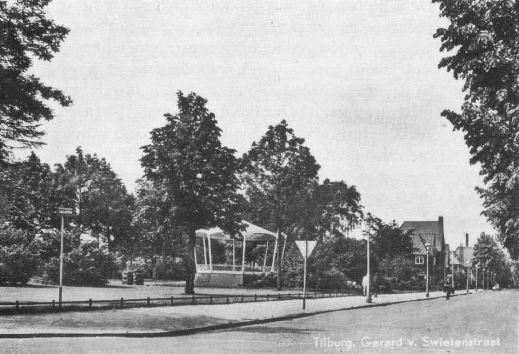 1950 Plantsoen op de hoek van de Gerard van Swietenstraat en Ringbaan Oost. De straat werd later naar links verschoven zodat een deel van het plantsoen moest vervallen.