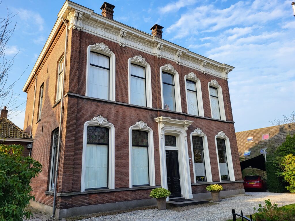 2022 St. Josephstraat 122.