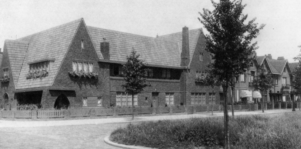 1927 Professor Dondersstraat en Gerard van Swietenstraat.