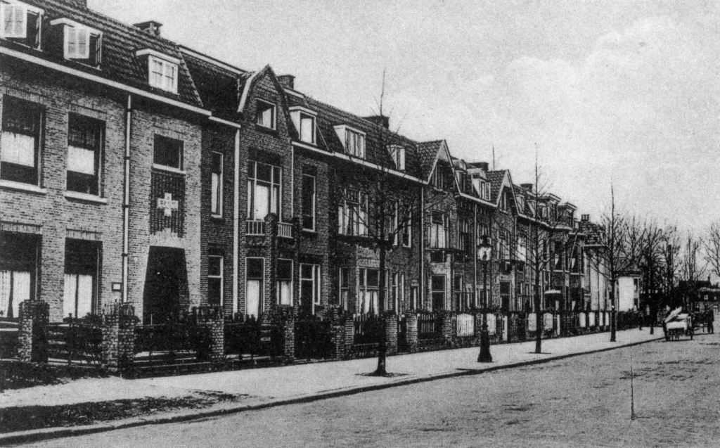 1930 Professor Dondersstraat 35-21.