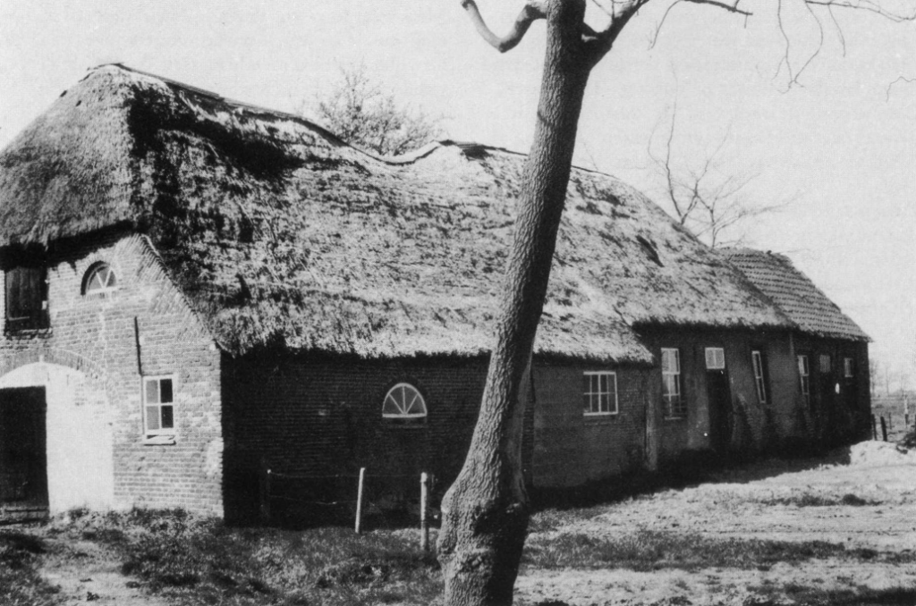 1980 Broekstraat 5. Boerderij uit 18e eeuw (gesloopt).