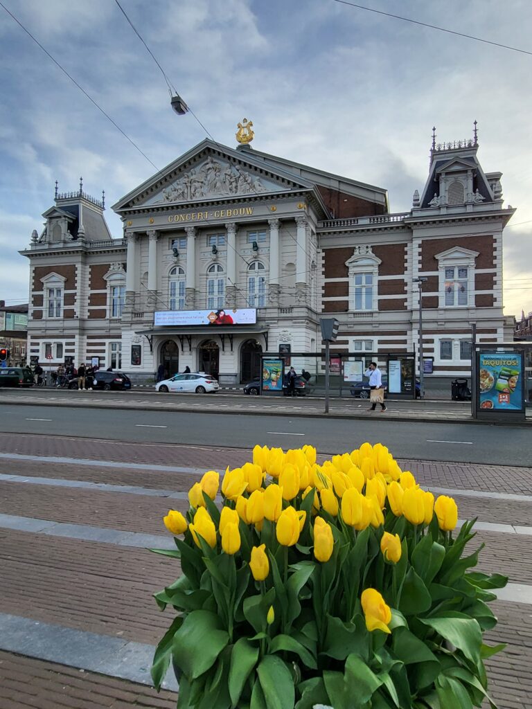 Spring on Museumplein 05-04-2024